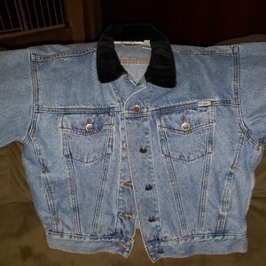 Vintage Bill Blass jean jacket with velvet collar
